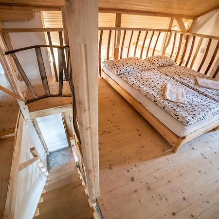 Vinny Sklep Kovarna - Nad Presovnou Rohatec Exteriör bild