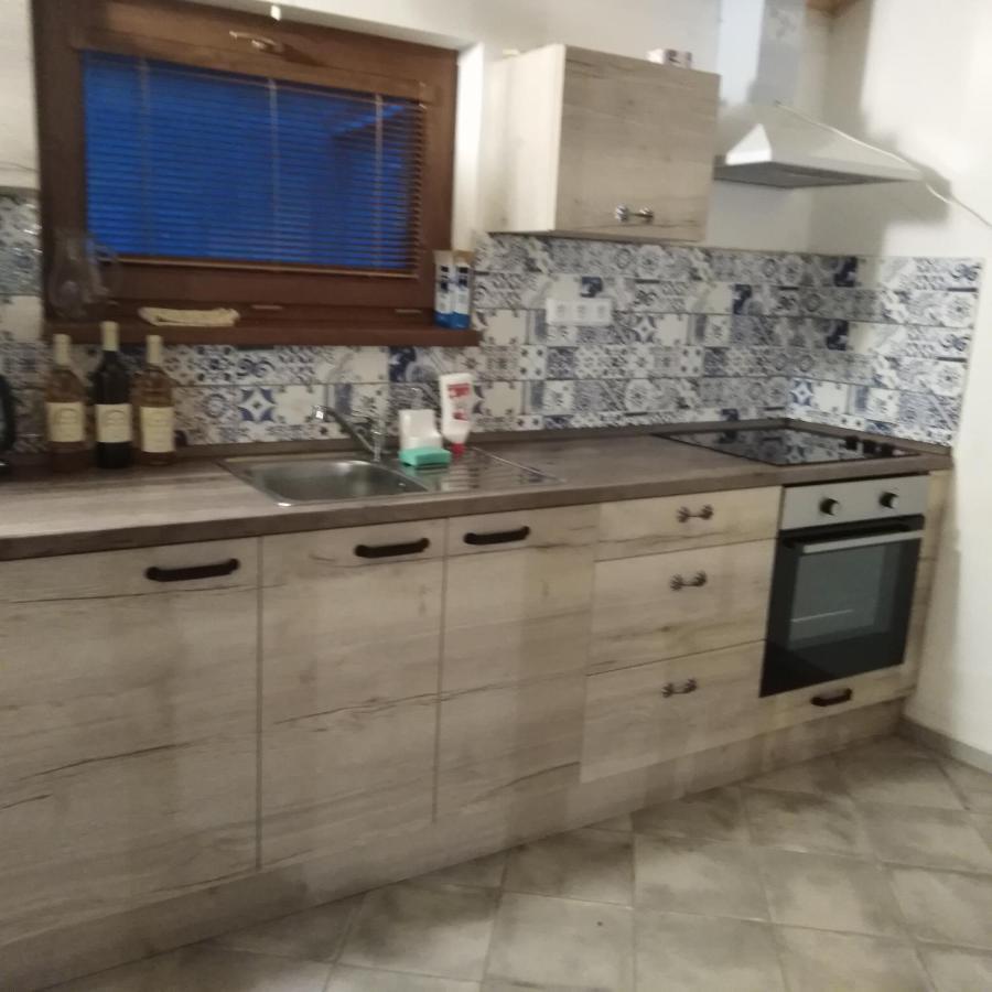 Vinny Sklep Kovarna - Nad Presovnou Rohatec Exteriör bild